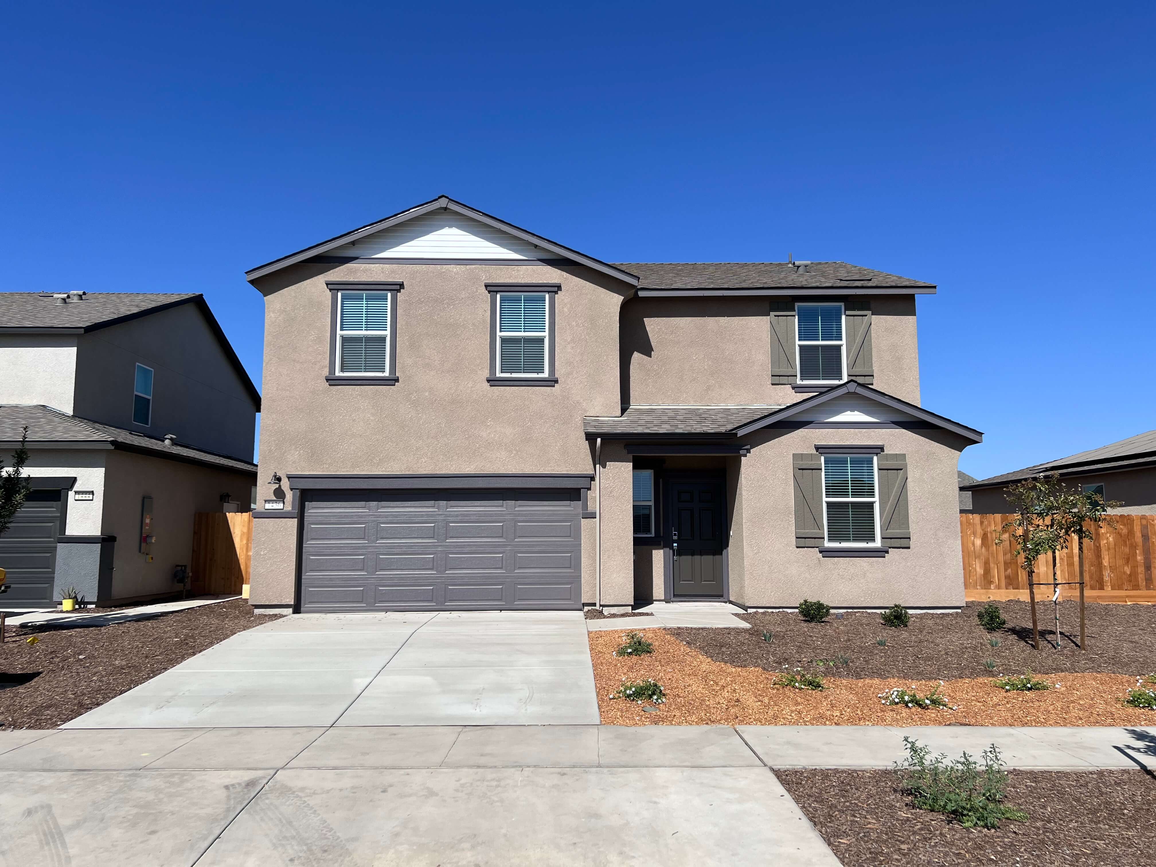 0080 1436 South Polar Avenue